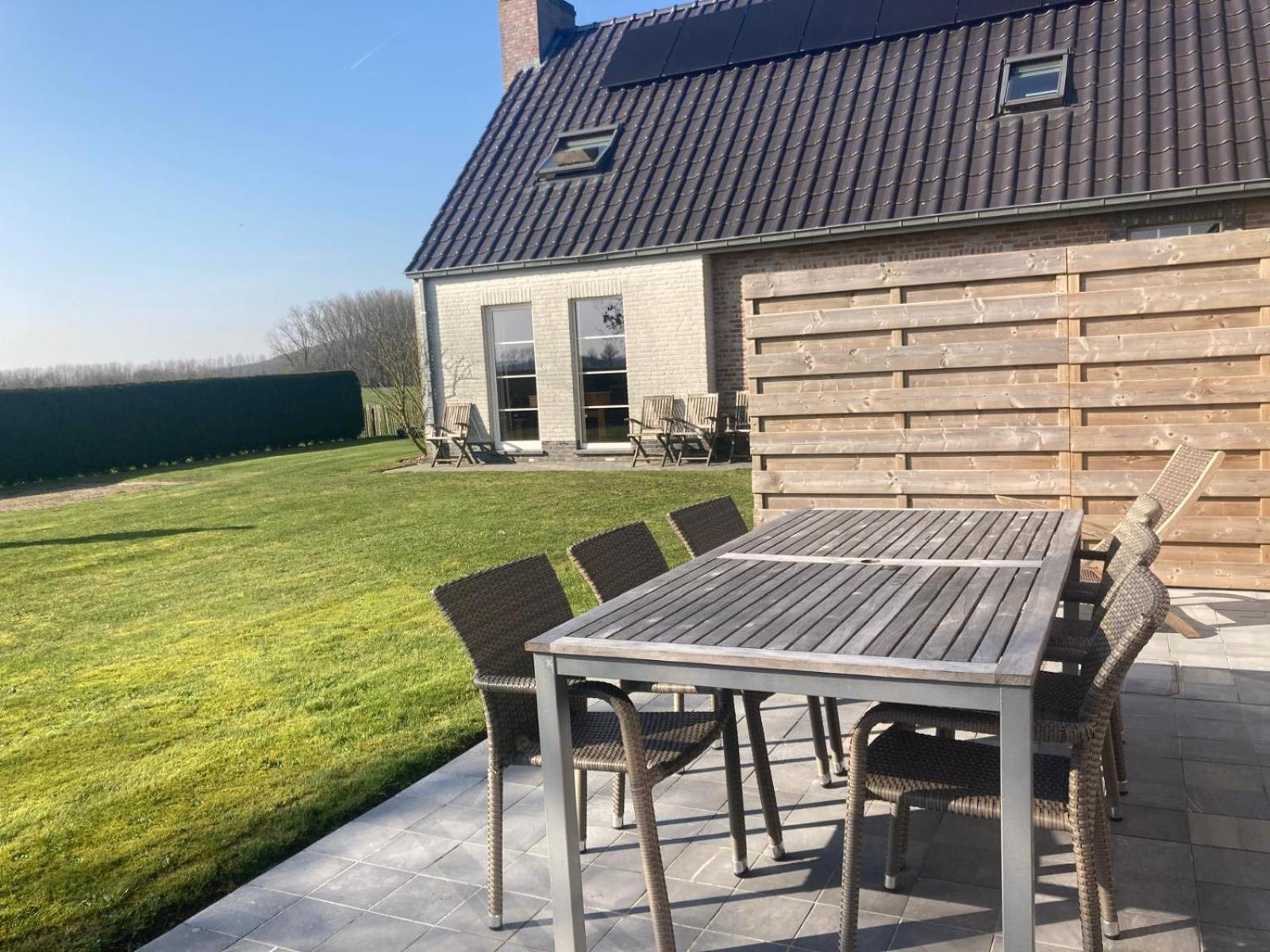 Villa De Smokkelaar & Het Schuurtje Maldegem Exterior foto